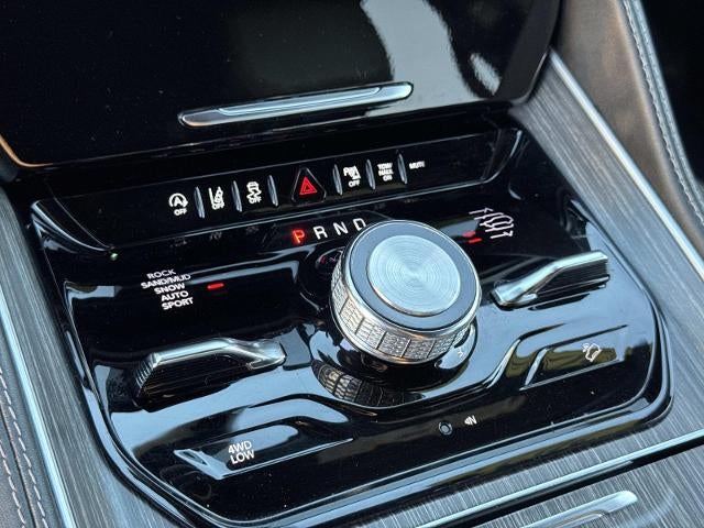 2023 Jeep Wagoneer L Series III 4x4