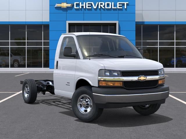 2026 Chevrolet Express Cutaway 3500 Base
