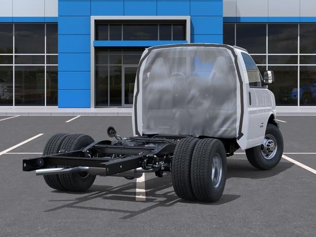 2026 Chevrolet Express Cutaway 3500 Base