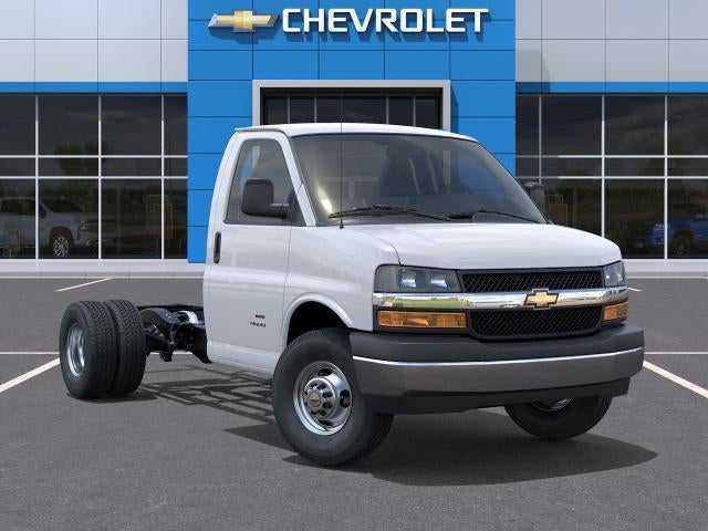 2026 Chevrolet Express Cutaway 3500 Base