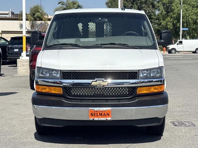 2025 Chevrolet Express Cargo Base