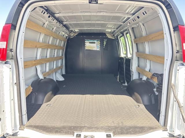 2025 Chevrolet Express Cargo Base
