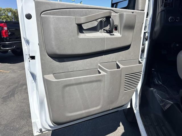2025 Chevrolet Express Cargo Base