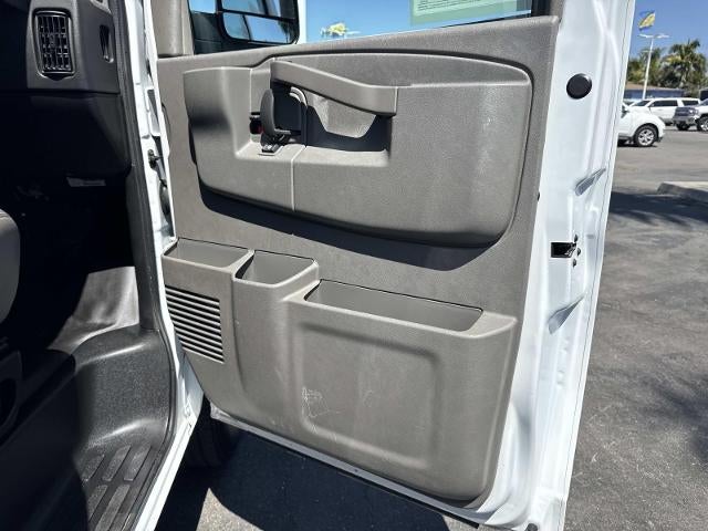 2025 Chevrolet Express Cargo Base