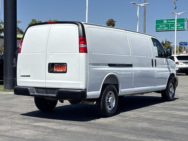 2025 Chevrolet Express Cargo Base