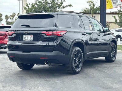 2023 Chevrolet Traverse LT Cloth