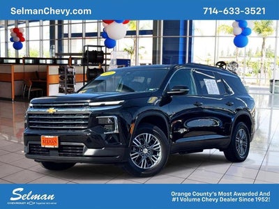 2025 Chevrolet Traverse LT
