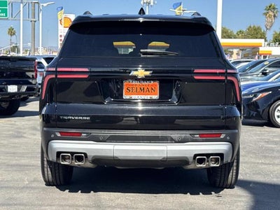 2025 Chevrolet Traverse LT