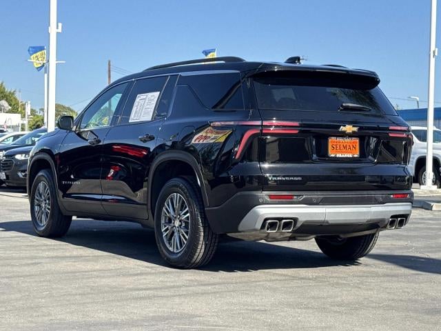 2025 Chevrolet Traverse LT
