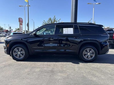 2025 Chevrolet Traverse LT