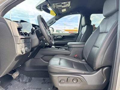 2025 Chevrolet Suburban RST