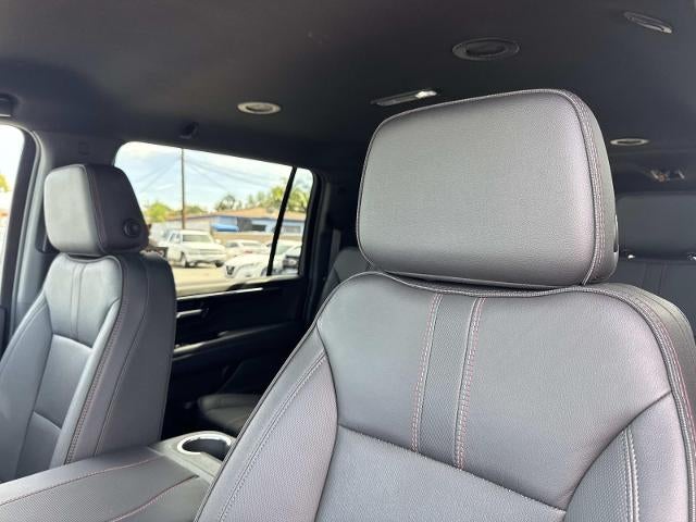 2025 Chevrolet Suburban RST