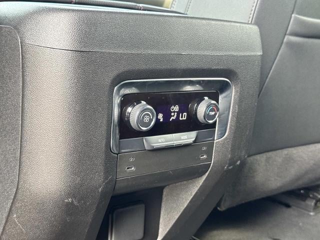 2025 Chevrolet Suburban RST