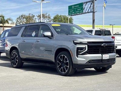 2025 Chevrolet Suburban RST