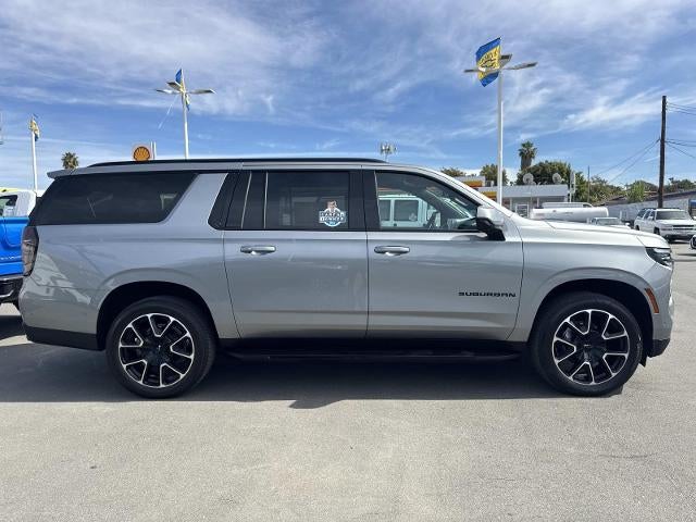 2025 Chevrolet Suburban RST