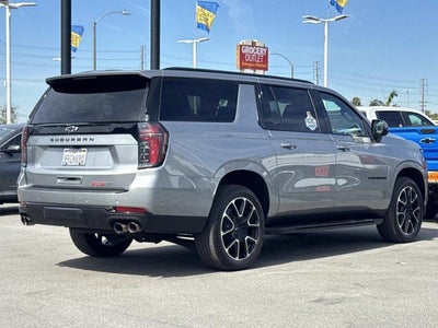 2025 Chevrolet Suburban RST