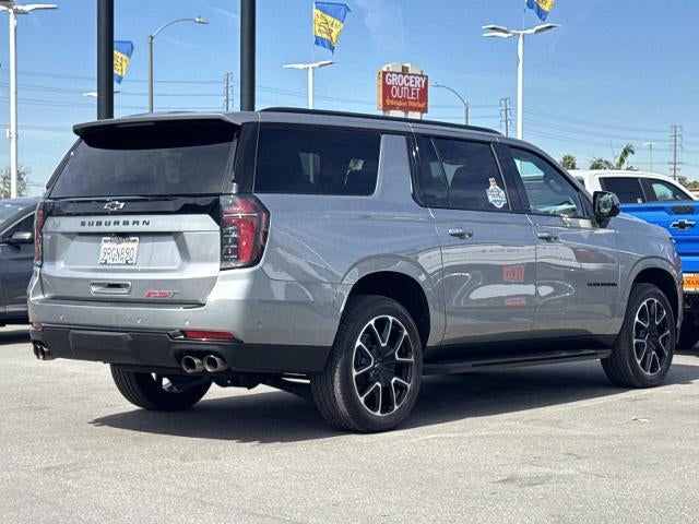 2025 Chevrolet Suburban RST