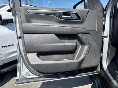 2025 Chevrolet Suburban RST