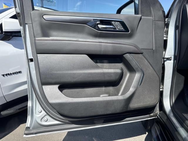 2025 Chevrolet Suburban RST