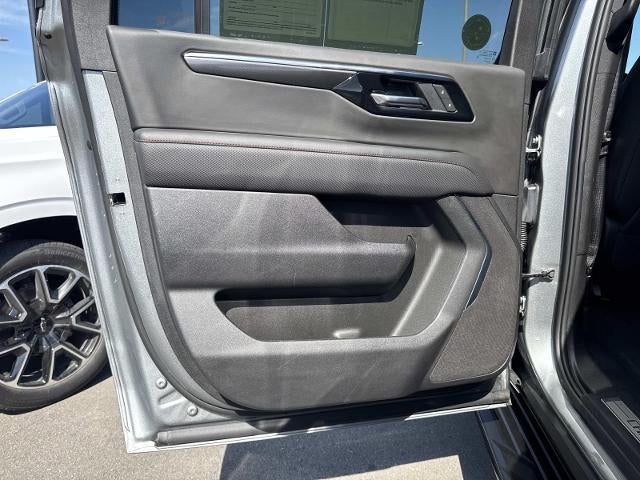 2025 Chevrolet Suburban RST