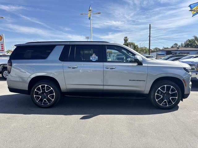 2025 Chevrolet Suburban RST