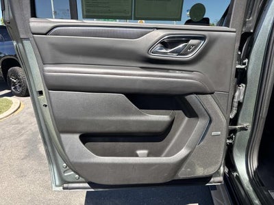 2023 Chevrolet Suburban RST
