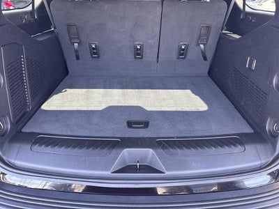 2023 Chevrolet Suburban LS