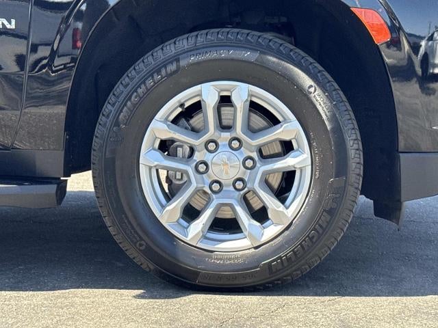 2023 Chevrolet Suburban LS