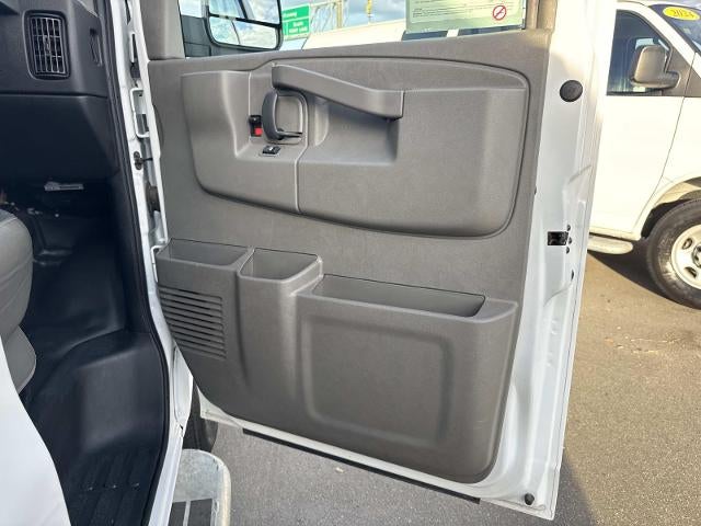 2024 GMC Savana Cargo 2500 Base