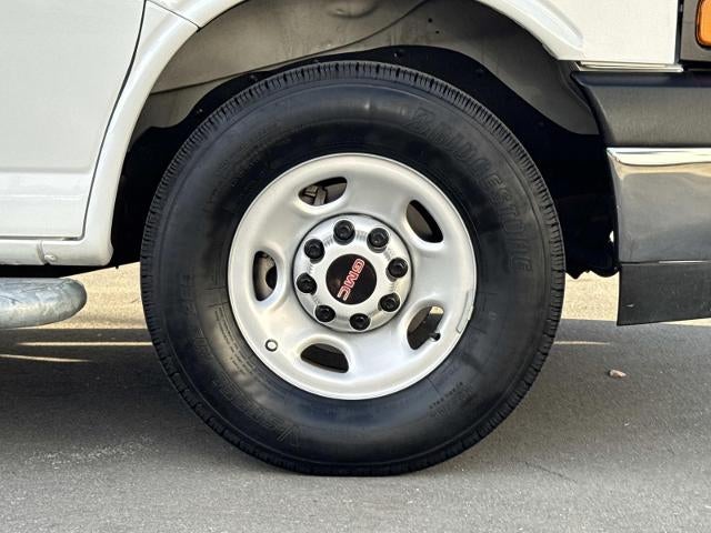 2024 GMC Savana Cargo 2500 Base