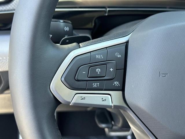 2024 Volkswagen Atlas 2.0T Peak Edition SE w/Technology