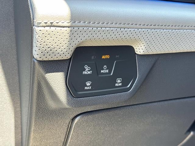 2024 Volkswagen Atlas 2.0T Peak Edition SE w/Technology