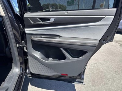 2024 Volkswagen Atlas 2.0T Peak Edition SE w/Technology