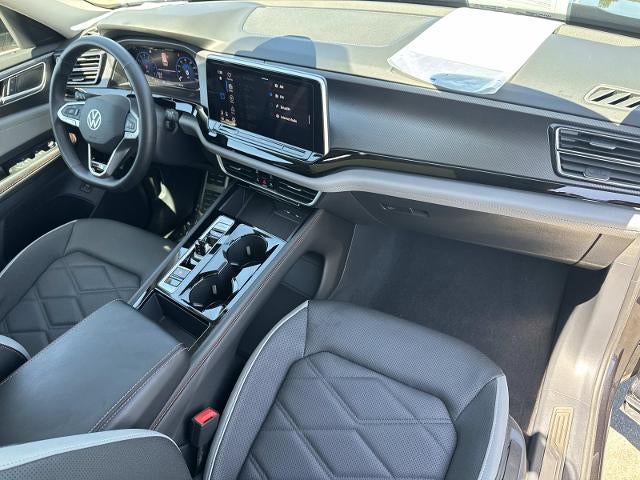 2024 Volkswagen Atlas 2.0T Peak Edition SE w/Technology