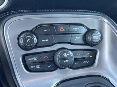2023 Dodge Challenger SXT