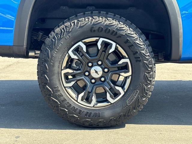 2025 Chevrolet Silverado 1500 ZR2