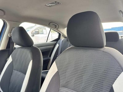 2021 Nissan Versa SV Xtronic CVT