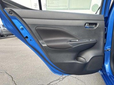 2021 Nissan Versa SV Xtronic CVT