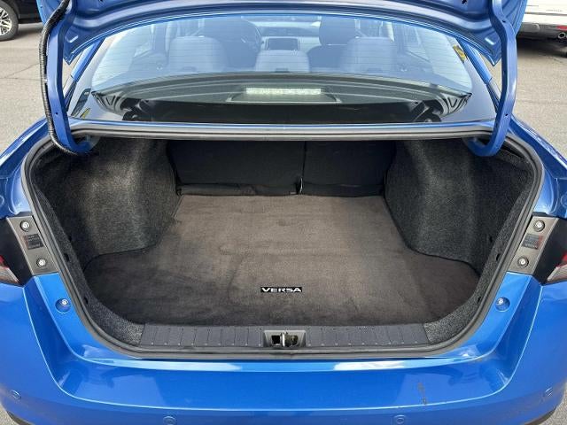 2021 Nissan Versa SV Xtronic CVT