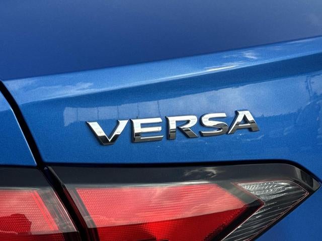 2021 Nissan Versa SV Xtronic CVT