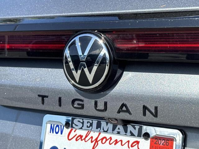 2025 Volkswagen Tiguan 2.0T SE R-Line Black