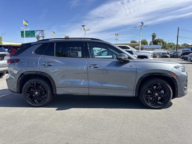 2025 Volkswagen Tiguan 2.0T SE R-Line Black