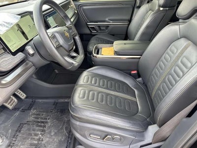 2022 RIVIAN R1T Adventure Package