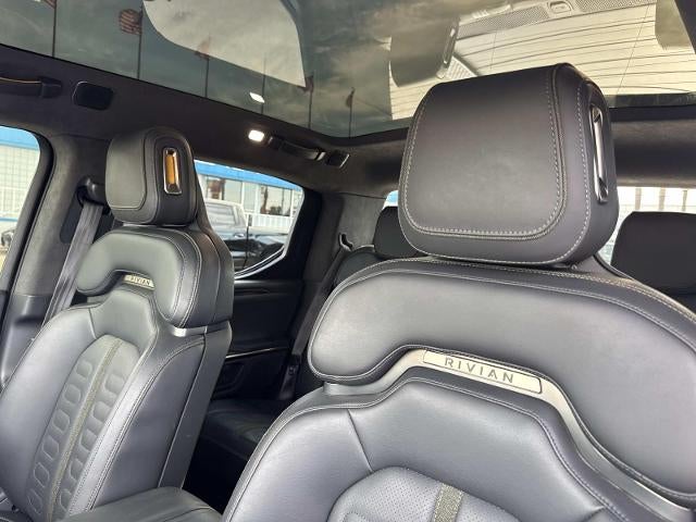 2022 RIVIAN R1T Adventure Package