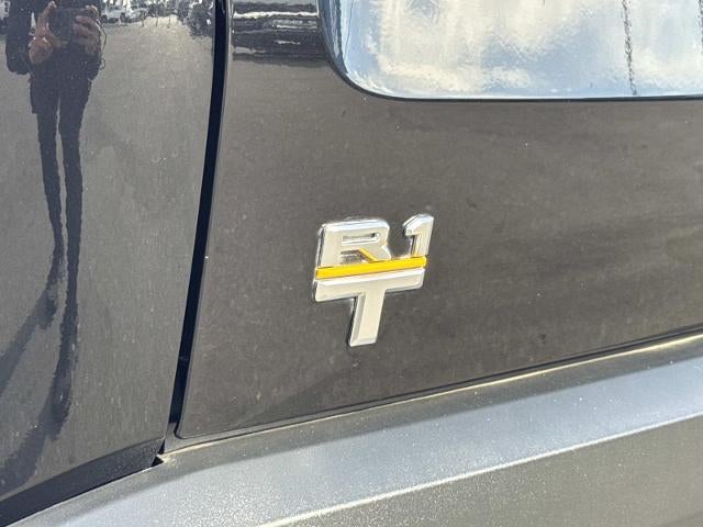 2022 RIVIAN R1T Adventure Package