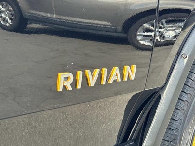2022 RIVIAN R1T Adventure Package