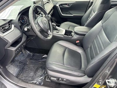 2022 Toyota RAV4 Hybrid XLE Premium