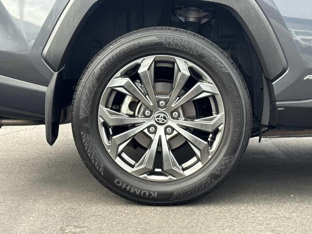 2022 Toyota RAV4 Hybrid XLE Premium