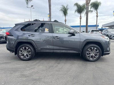 2022 Toyota RAV4 Hybrid XLE Premium