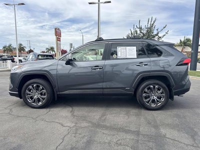 2022 Toyota RAV4 Hybrid XLE Premium